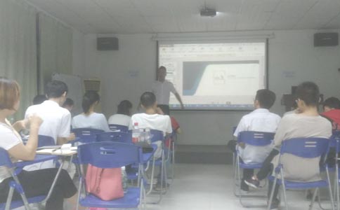 通發(fā)激光參加牛商會(huì)課程